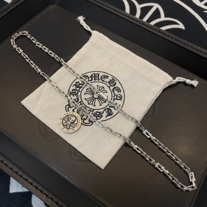 Ch*0me He**ts necklaces